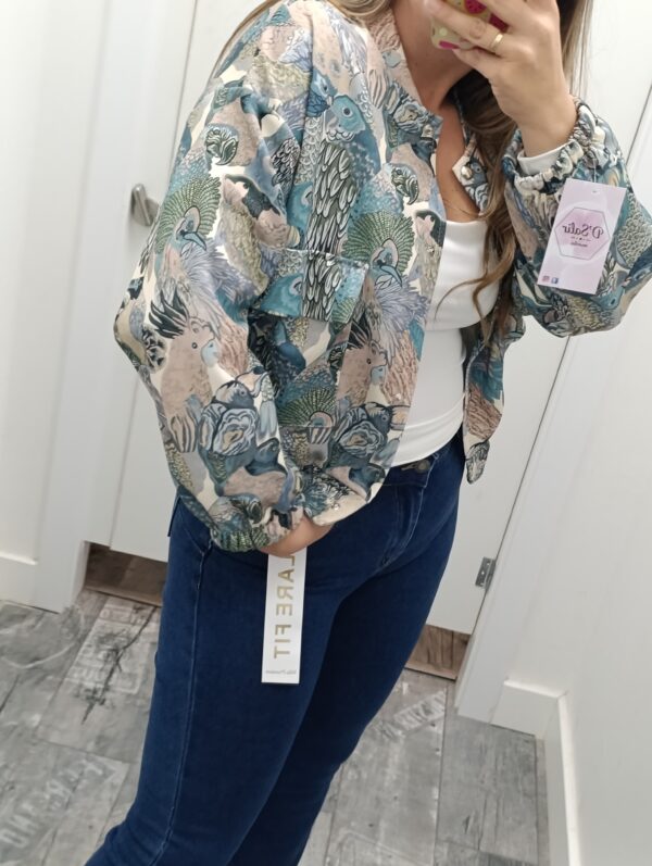 BOMBER ESTAMPADA - Imagen 4