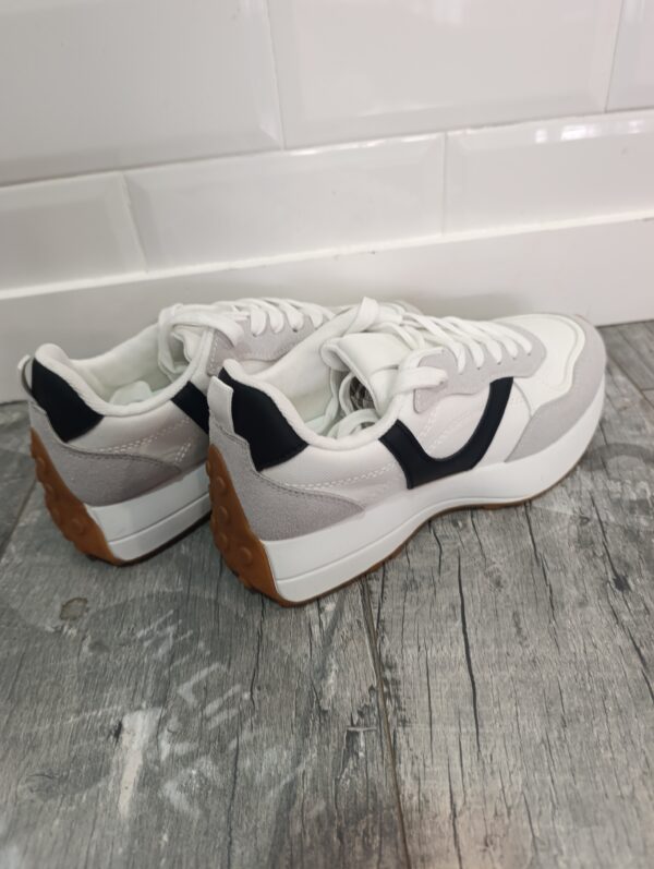 DEPORTIVA NEW - Imagen 2