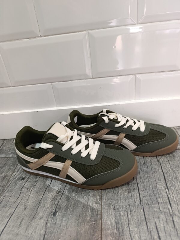 DEPORTIVA SHINE - Imagen 2